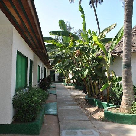 African Village Hotel Bakau Екстериор снимка
