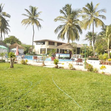 African Village Hotel Bakau Екстериор снимка