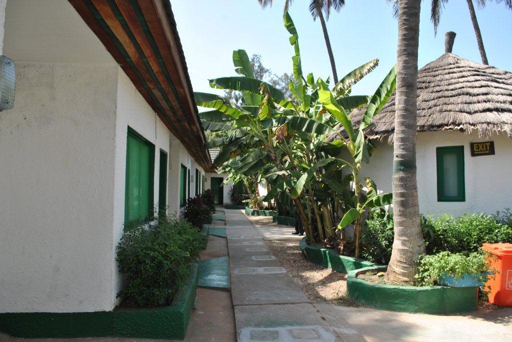 African Village Hotel Bakau Екстериор снимка