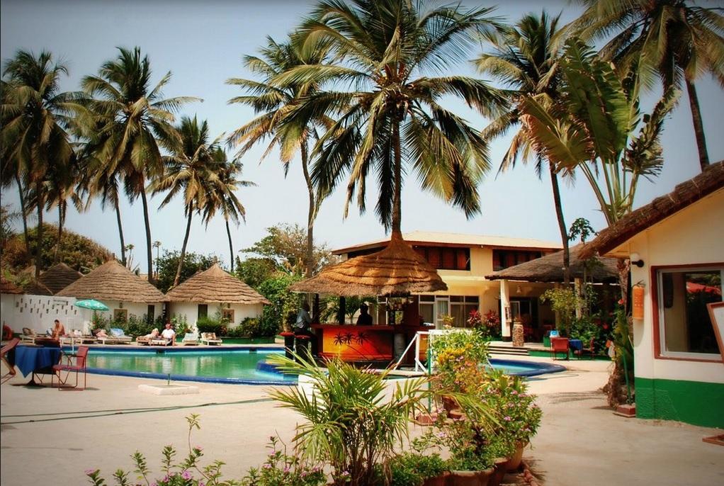 African Village Hotel Bakau Екстериор снимка